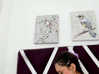 Live cam show with Sky Saenz