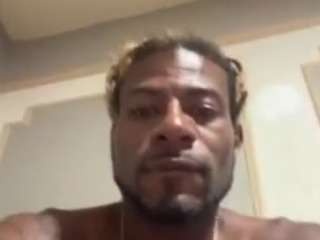 Live cam show with handsomepapibbc