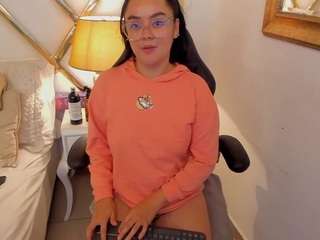 Live cam show with perlawatson