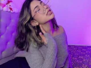 Live cam show with Aleja-storm