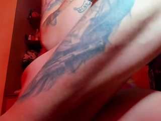 Live cam show with saracrush