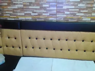 Yanisa23's Live Sex Cam Show