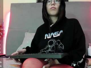 Live cam show with barbie-devon