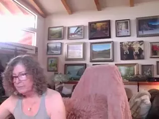 Live cam show with ranchgal - Mature on WildCum