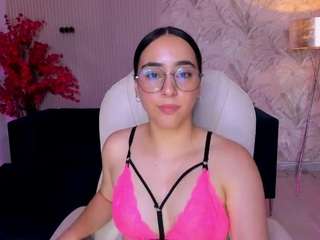Live cam show with lilive