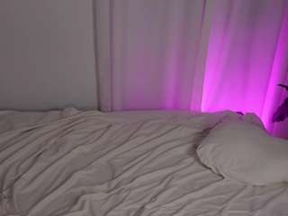 Live cam show with Hello Kikky