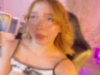 Live cam show with Jullieee