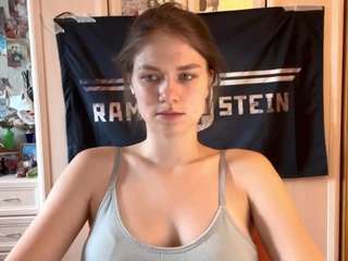 Live cam show with CodiMckone
