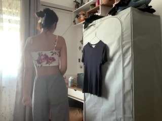 Live cam show with GiuseppinaSolberg