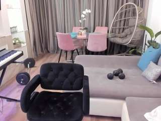 Live cam show with johnnykeyton8