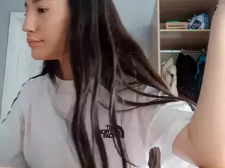 Mia's Live Sex Cam Show