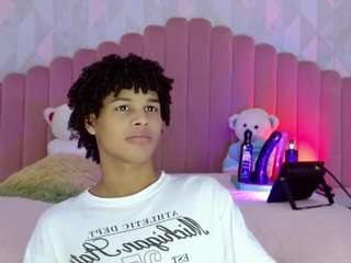 Live cam show with Matiwhottx