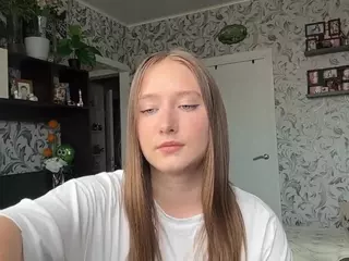TrinityZeimet's Live Sex Cam Show