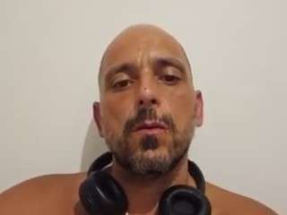 Live cam show with Spanishpig