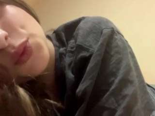 Live cam show with ElmaGrahn