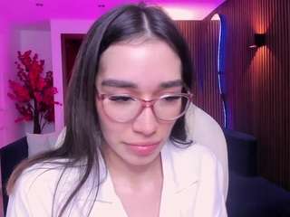 Live cam show with Emma-caarter