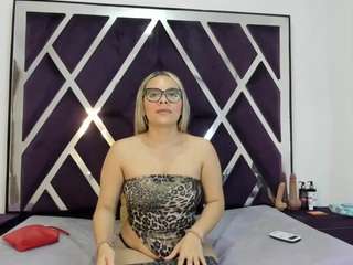 Live cam show with Lunaviceht