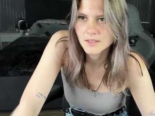 Offline cam show with DaiisyBloom