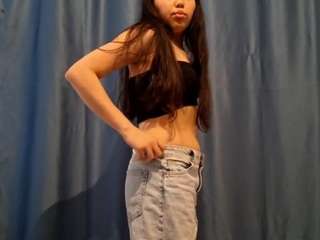 Live cam show with KerriJenison