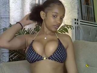 Live cam show with Melodyceline2