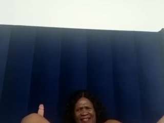 Live cam show with Beverlylady