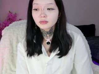 Live cam show with leinfis