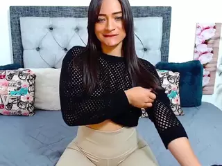 charllotte_sexy's Live Sex Cam Show
