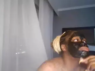 AFRICA THEE SAVAGE's Live Sex Cam Show