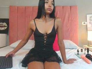 Live cam show with Dhania