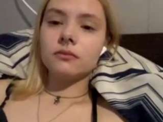Live cam show with ZenaMelodia