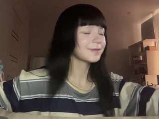 Live cam show with MoiraBalderree