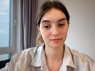 Live cam show with HattieWassam