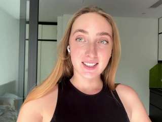 Live cam show with IldaSaab