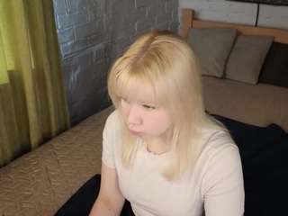 Live cam show with Soffa