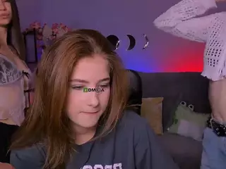 hanna-kiss3's Live Sex Cam Show