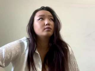 Live cam show with Lina