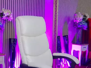 LadyTouch's Live Sex Cam Show