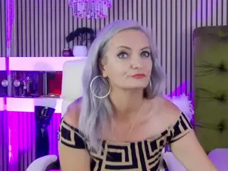 LadyTouch's Live Sex Cam Show