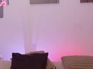 Live cam show with Lily-cooper