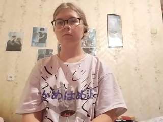 Live cam show with AdrieneFrock