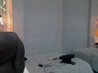 Live cam show with ash-kai