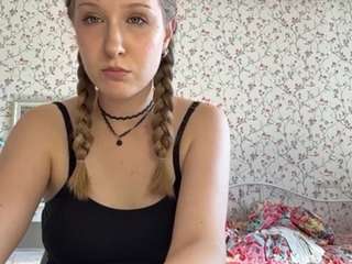 Live cam show with MelaineTosh