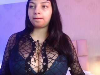 Offline cam show with ValkiriaBennett