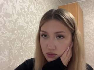 Live cam show with Mia