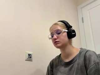 Live cam show with Rachel