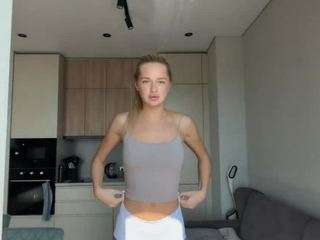 Live cam show with KyleBeatty