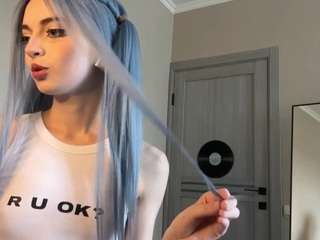 Live cam show with Olivia
