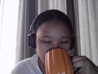 Live cam show with RisaMrazik
