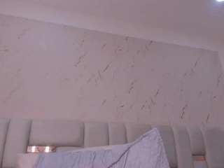 Live cam show with Dakkota-fox