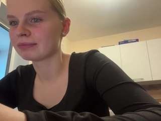 Live cam show with LeidaHolster